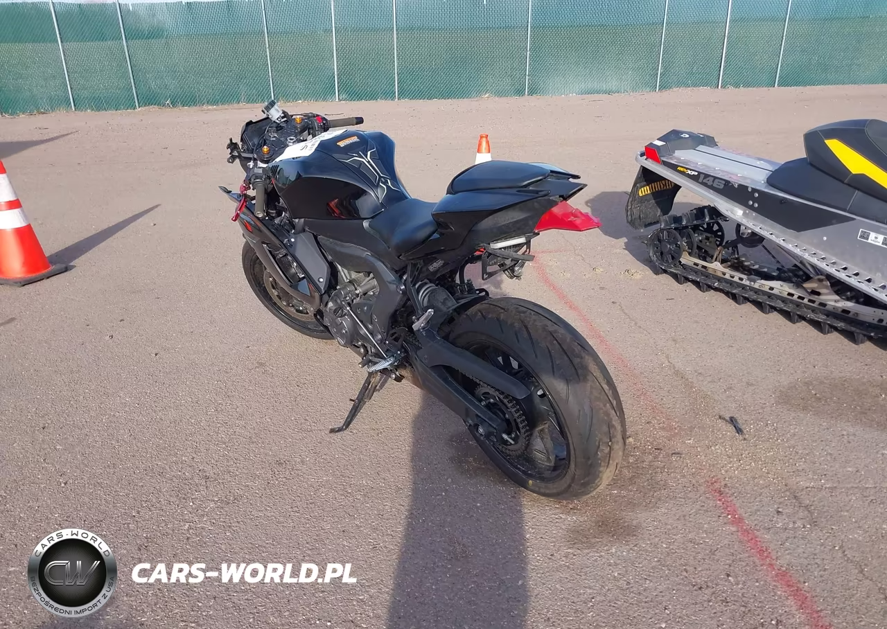 2023 Yamaha Yzfr7 VIN:JYARM38E4PA007692 - 3