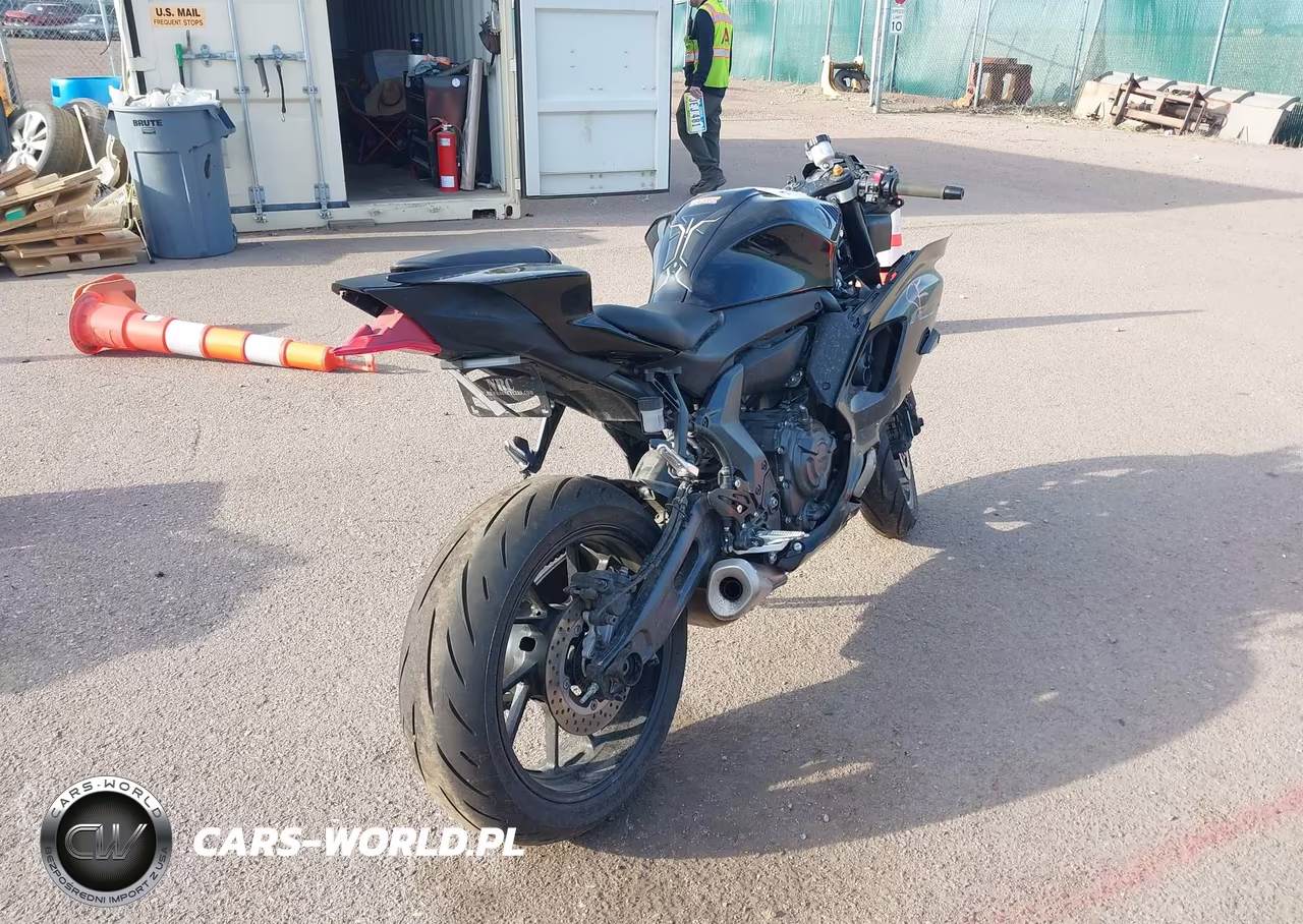 2023 Yamaha Yzfr7 VIN:JYARM38E4PA007692 - 4