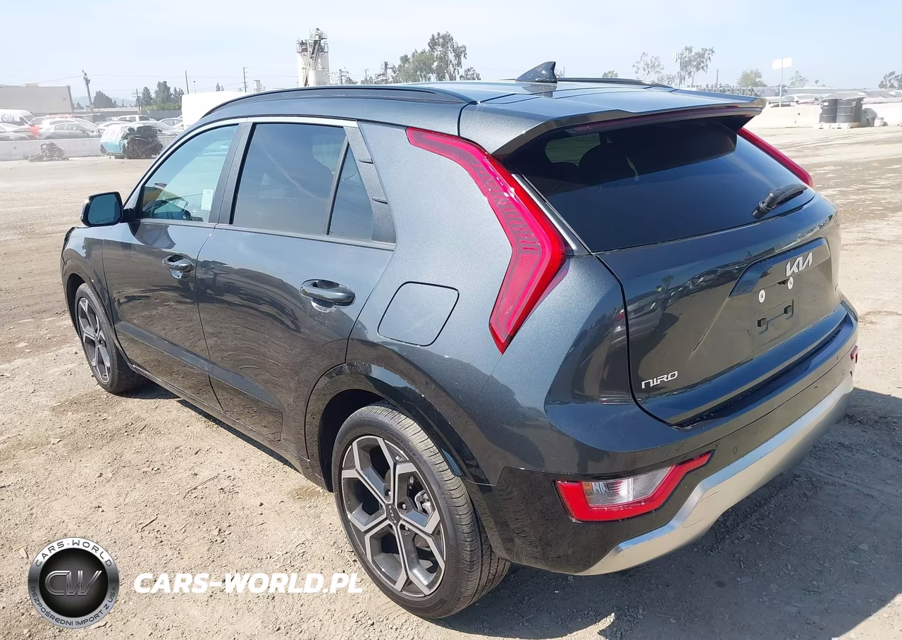 2025 Kia Niro Ex Touring VIN:KNDCR3LE3S5261415 - 3