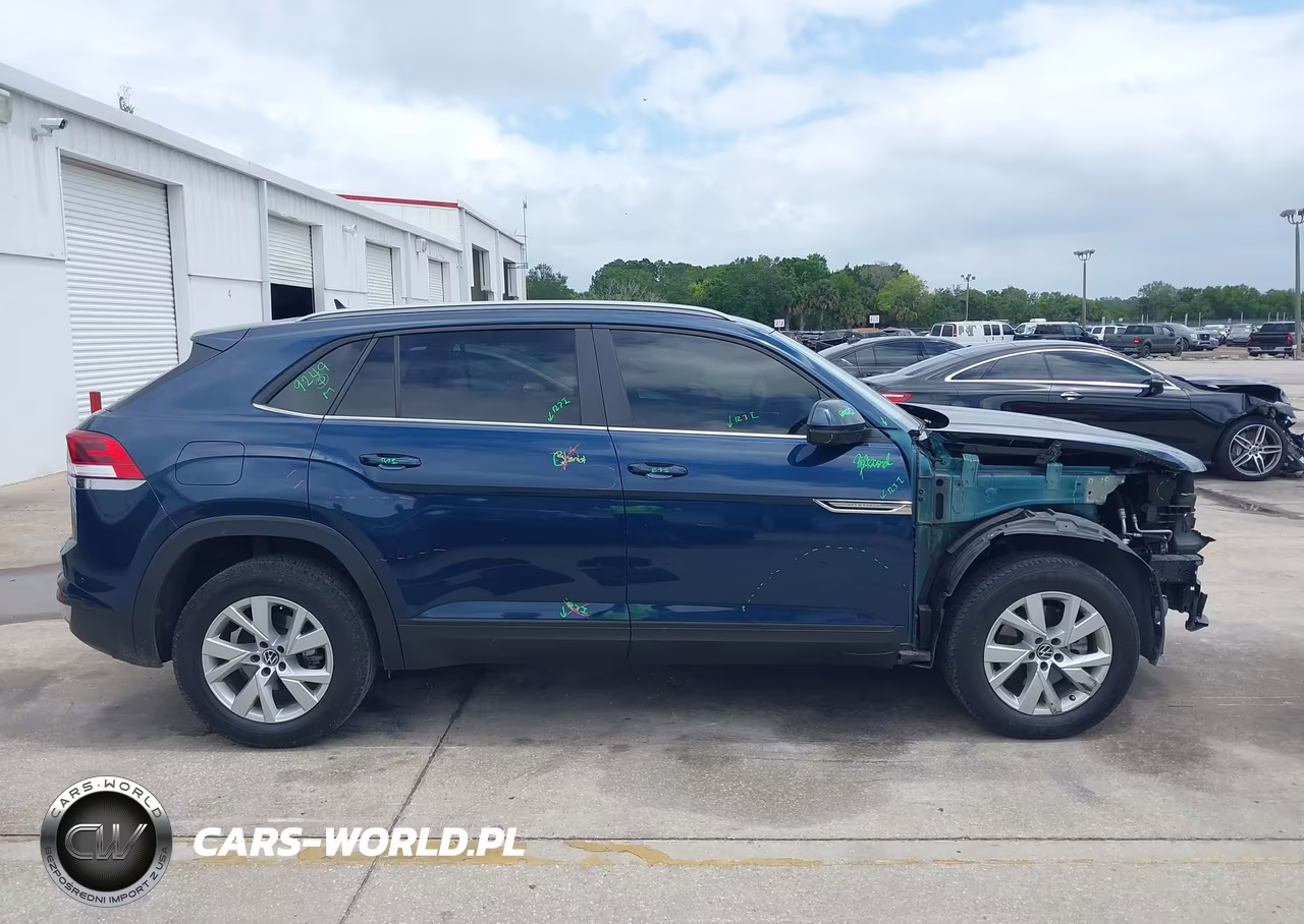 2021 Volkswagen Atlas Cross Sport 2.0T S VIN:1V2AC2CA0MC205817 - 13