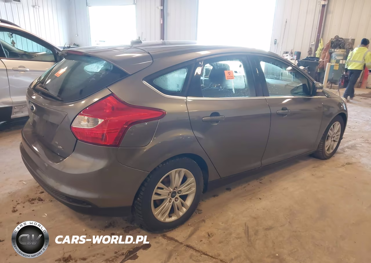 2012 Ford Focus Sel VIN:1FAHP3M29CL349341 - 4