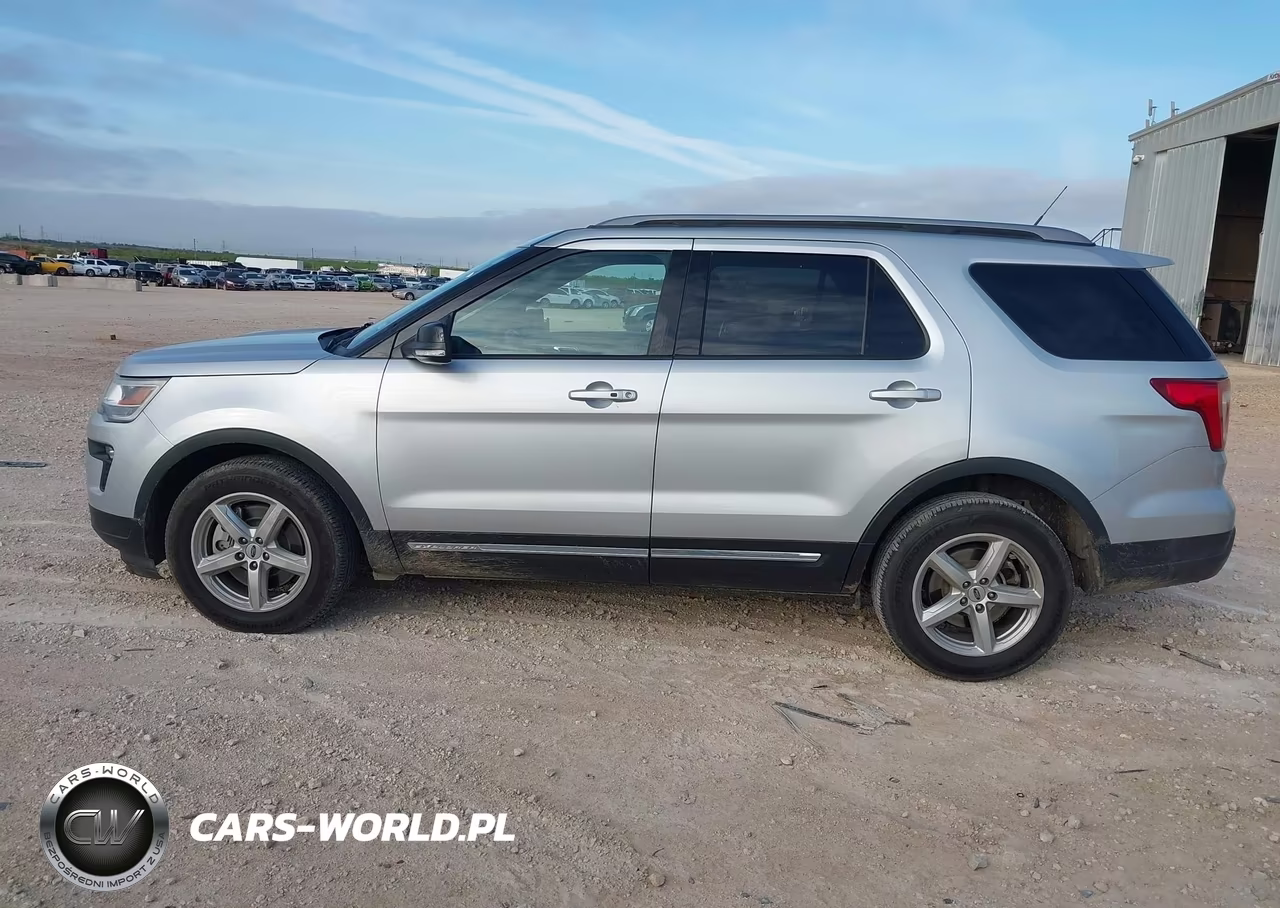 2018 Ford Explorer Xlt VIN:1FM5K7D86JGC41087 - 14
