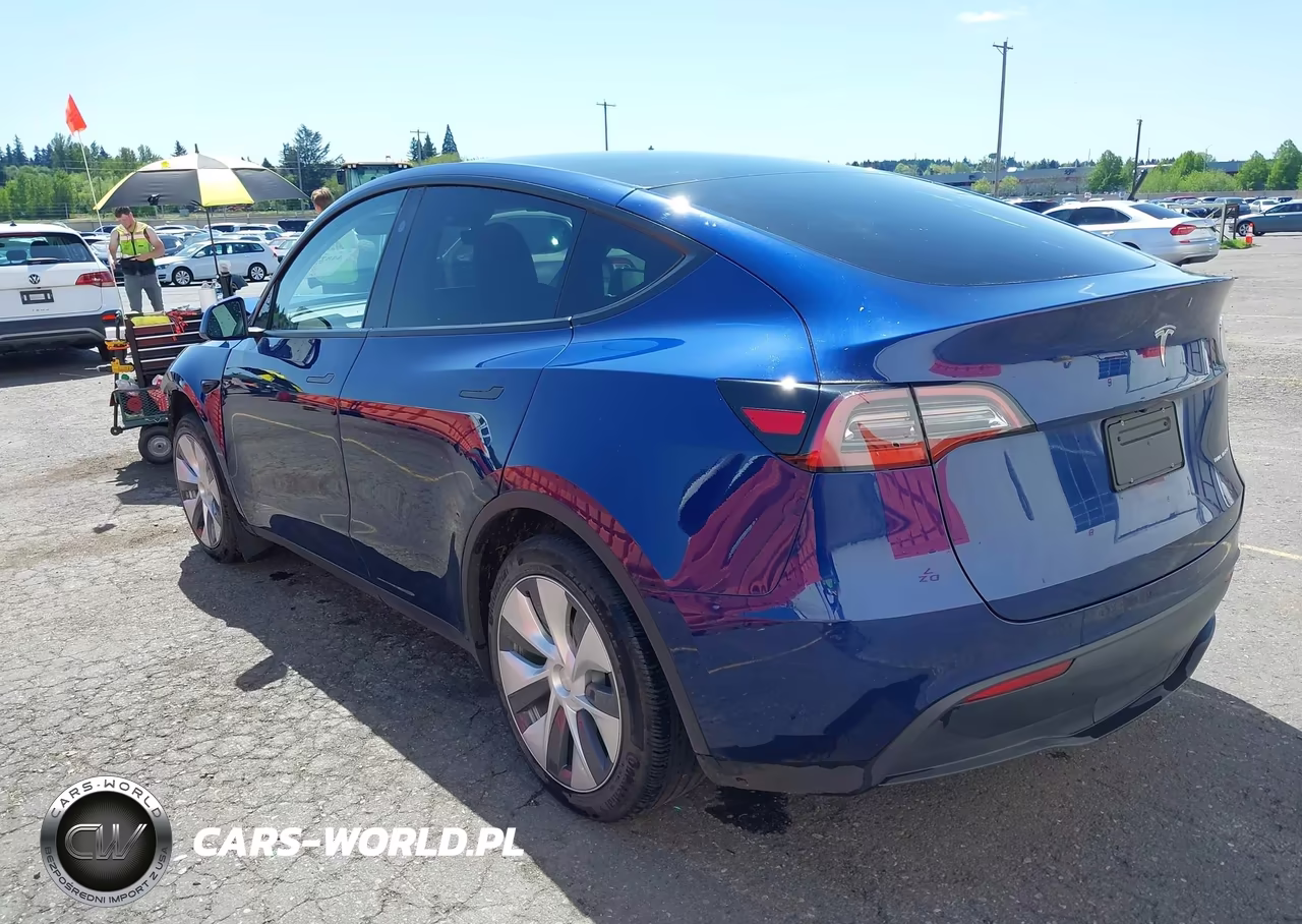 2023 Tesla Model Y Awd-Long Range Dual Motor All-Wheel Drive VIN:7SAYGAEE4PF926635 - 3