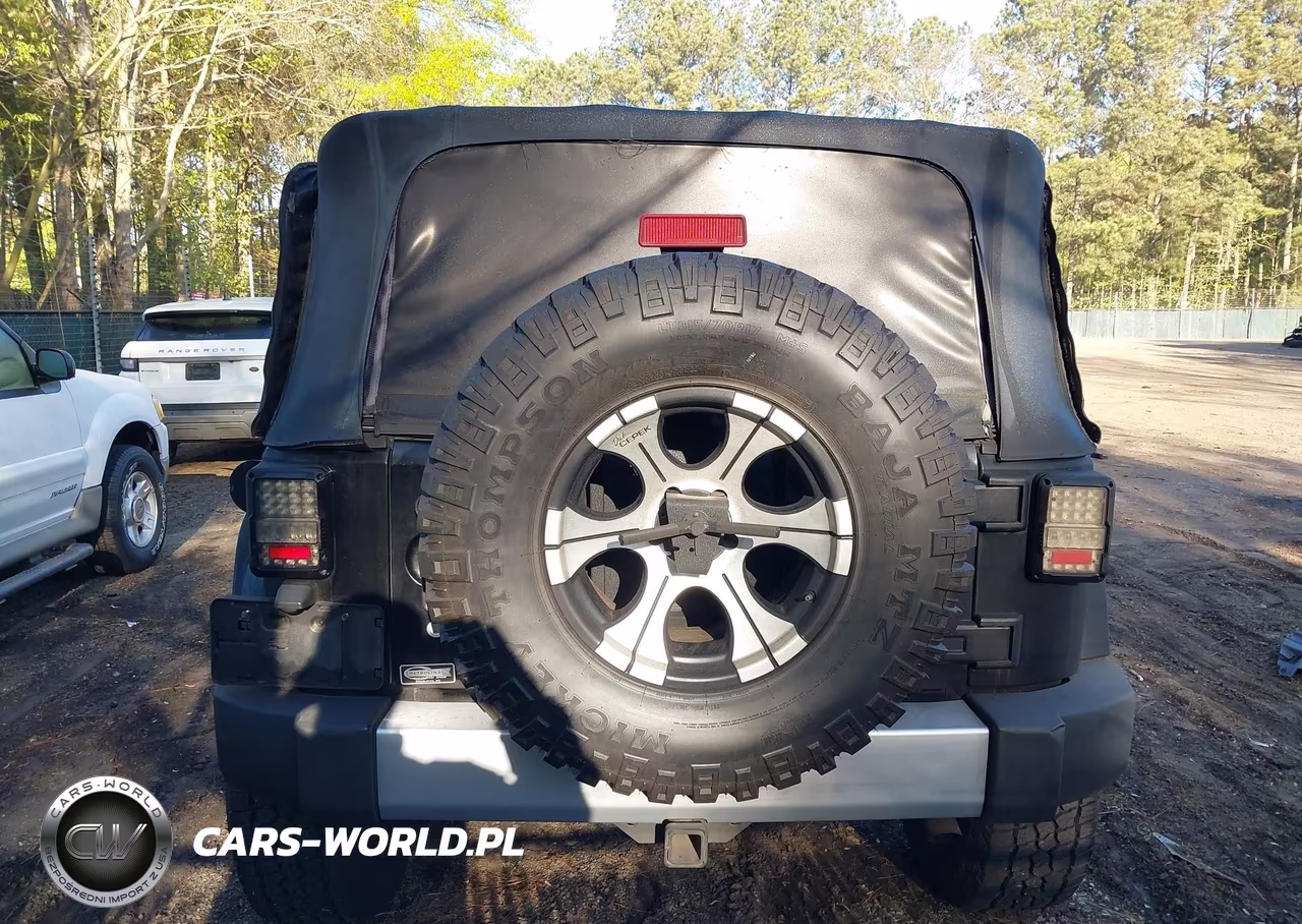 2008 Jeep Wrangler Sahara VIN:1J4FA54148L567095 - 16