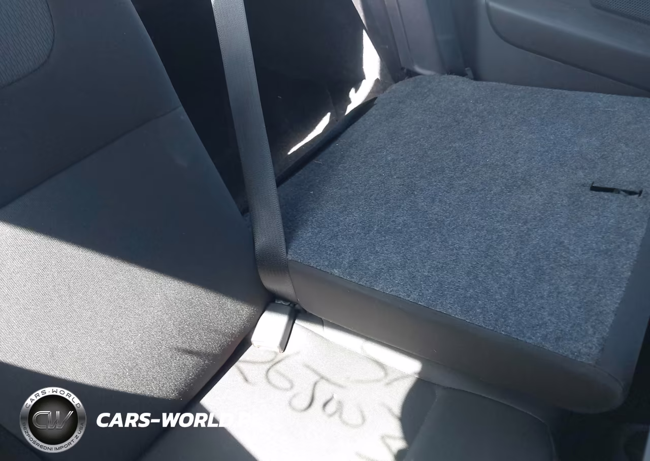2008 Ford Focus Se-Ses VIN:1FAHP33N48W158816 - 8