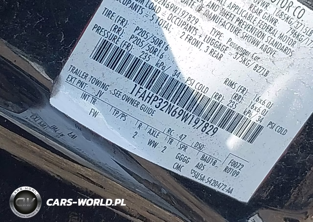2008 Ford Focus Se-Ses VIN:1FAHP33N48W158816 - 9
