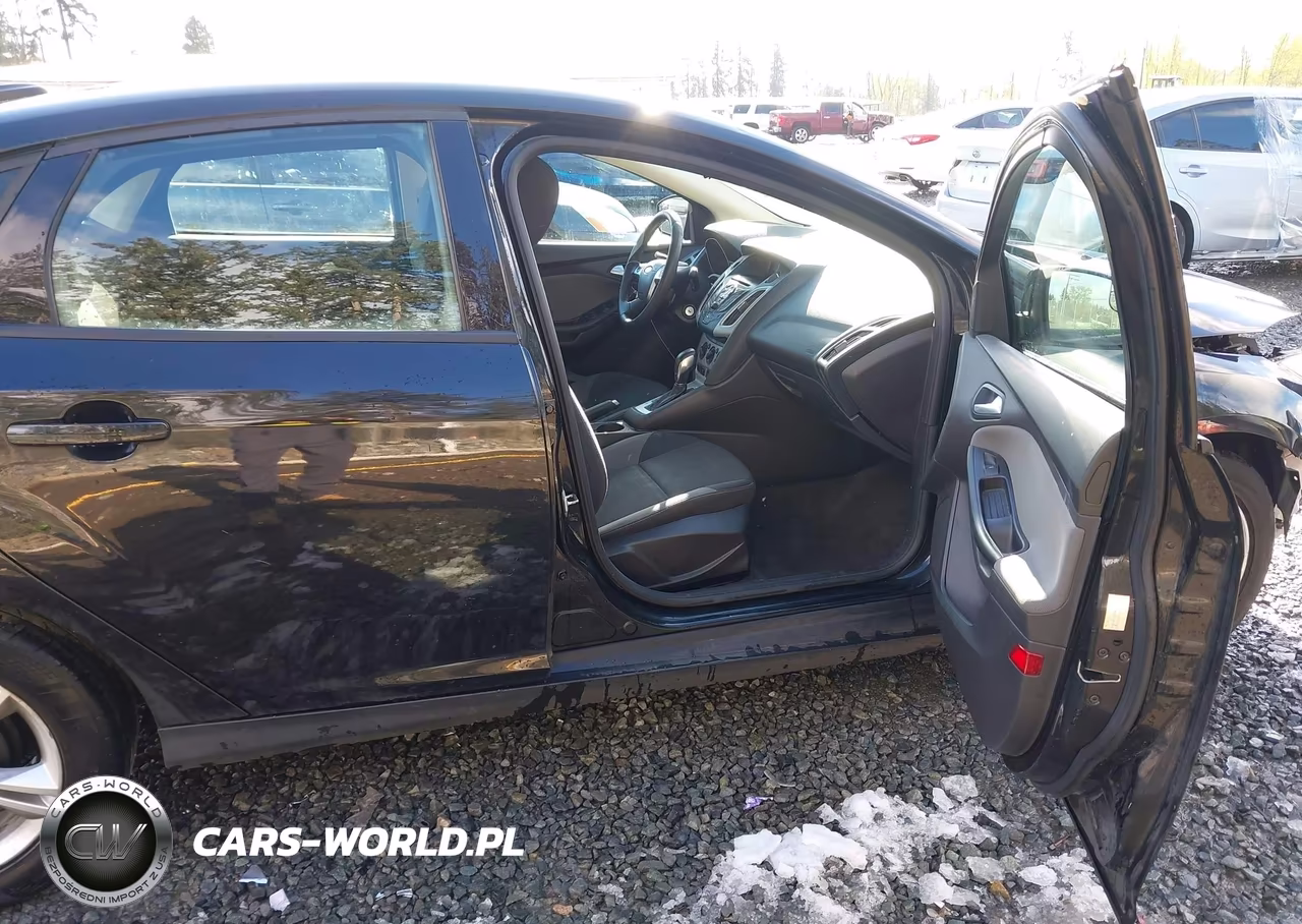 2013 Ford Focus Se VIN:1FADP3F26DL289998 - 5