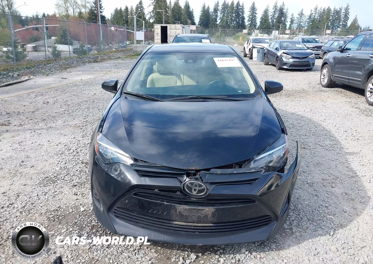 2019 Toyota Corolla Le VIN:2T1BURHE3KC167561 - 13