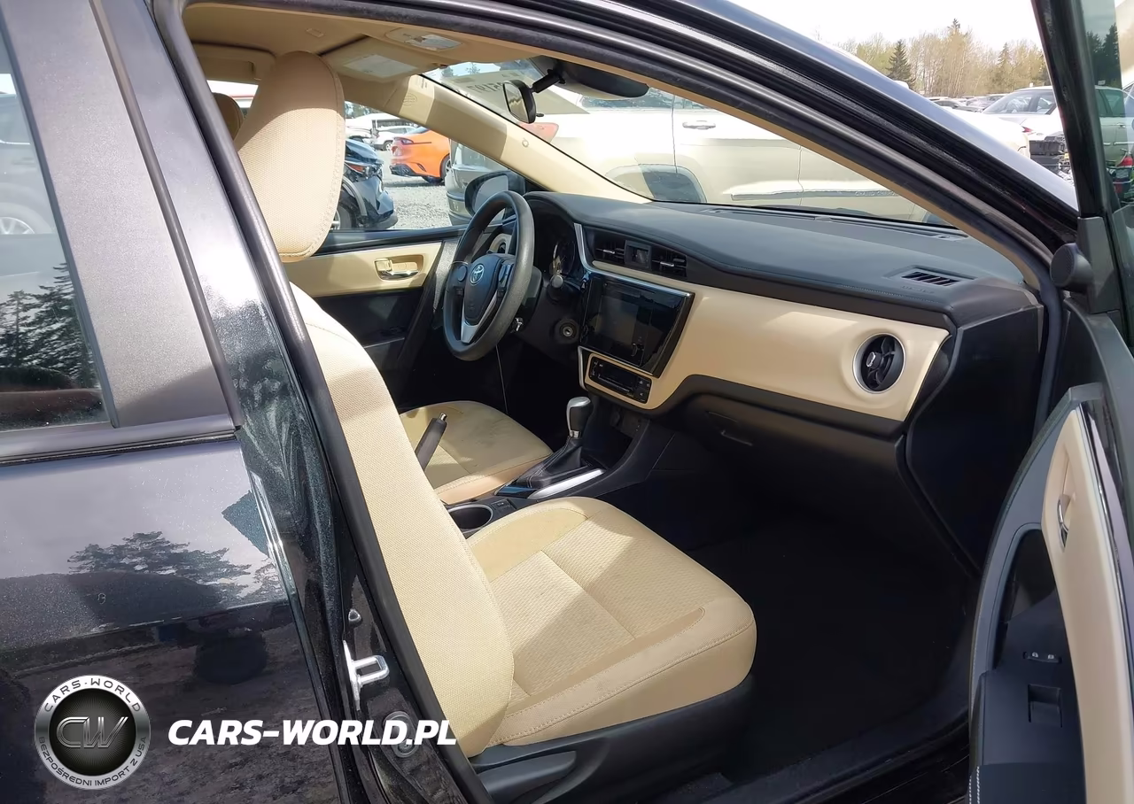 2019 Toyota Corolla Le VIN:2T1BURHE3KC167561 - 18