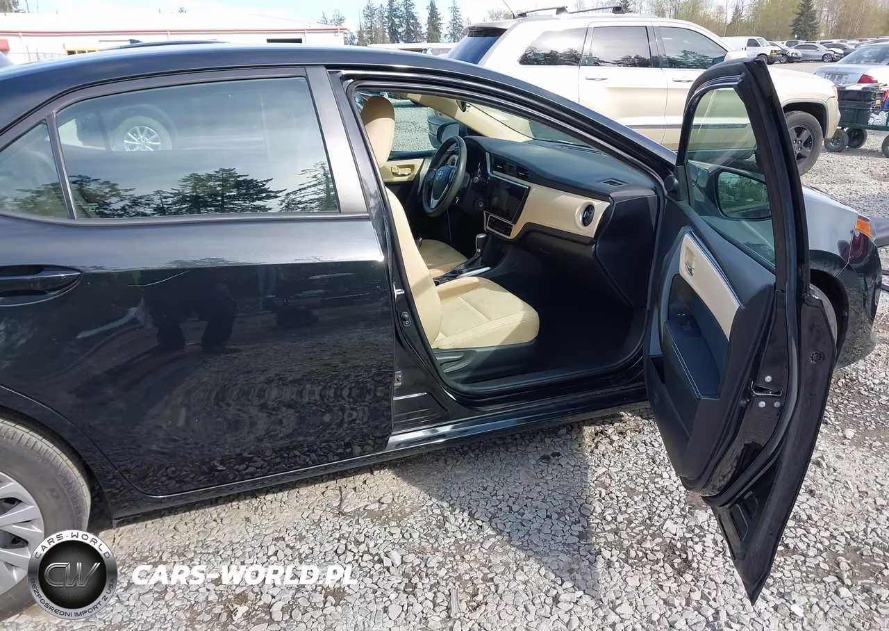 2019 Toyota Corolla Le VIN:2T1BURHE3KC167561 - 5