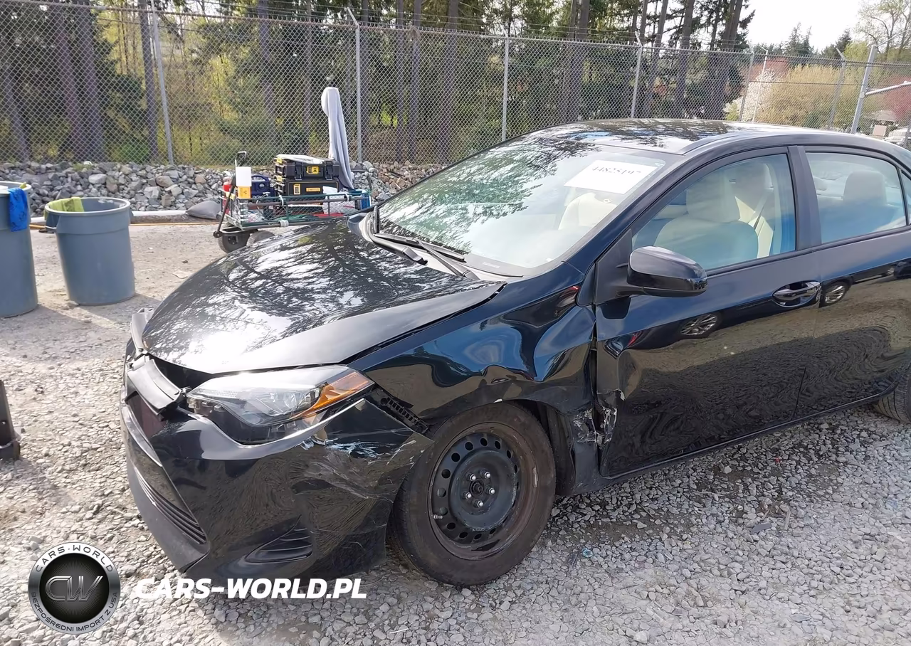 2019 Toyota Corolla Le VIN:2T1BURHE3KC167561 - 6