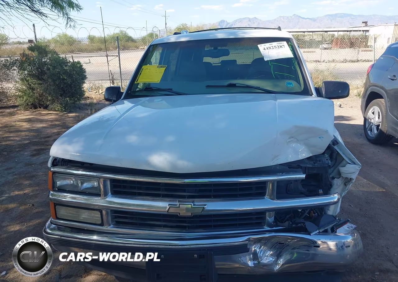 1999 Chevrolet Tahoe Lt VIN:1GNEC13R0XJ574770 - 12