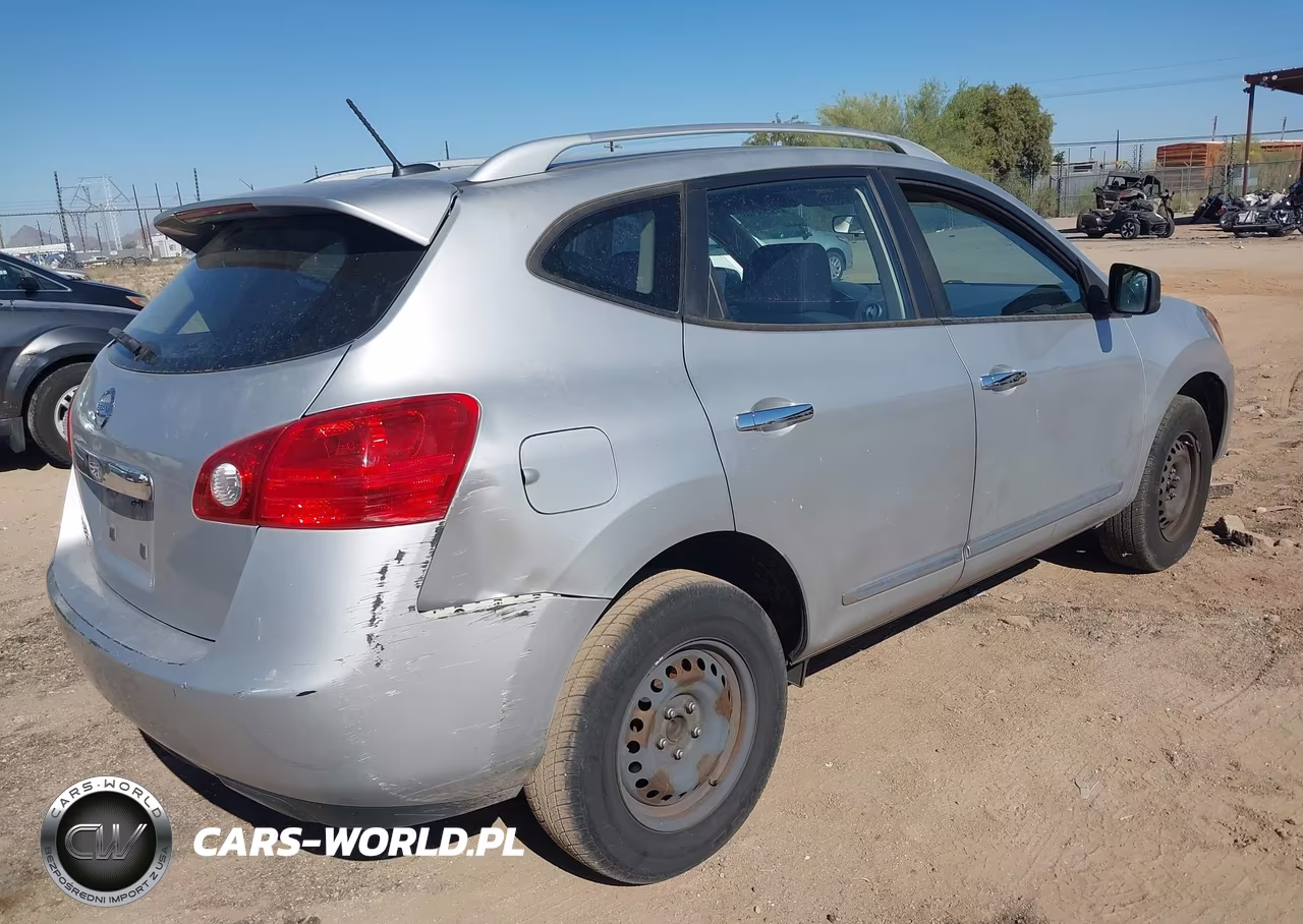2014 Nissan Rogue Select S VIN:JN8AS5MT9EW613372 - 4