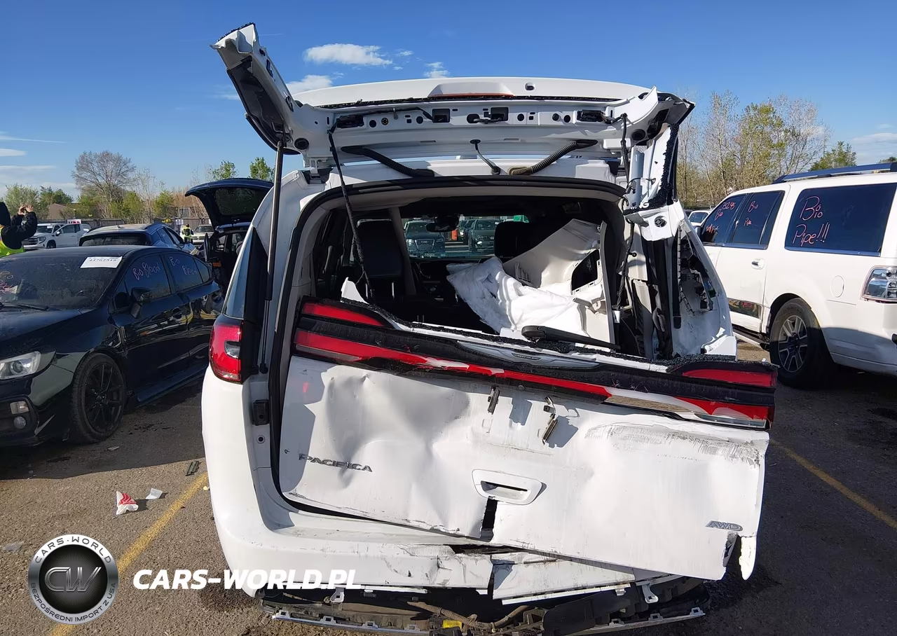 2022 Chrysler Pacifica Touring L Awd VIN:2C4RC3BG8NR232157 - 17