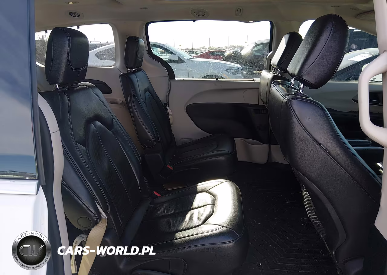 2022 Chrysler Pacifica Touring L Awd VIN:2C4RC3BG8NR232157 - 8