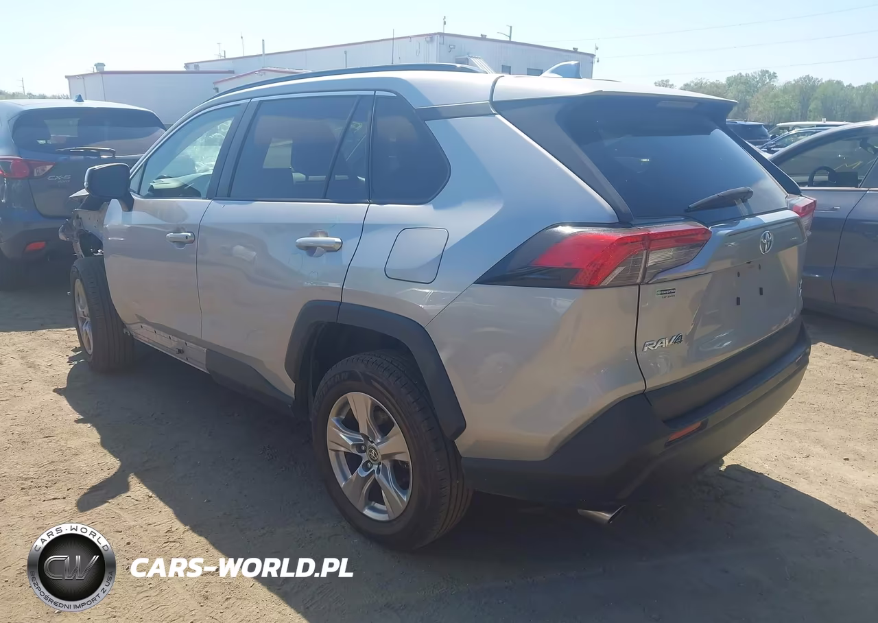 2023 Toyota Rav4 Xle VIN:2T3P1RFV5PW383202 - 3