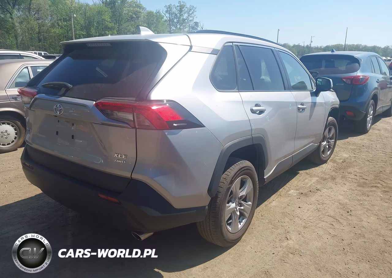 2023 Toyota Rav4 Xle VIN:2T3P1RFV5PW383202 - 4