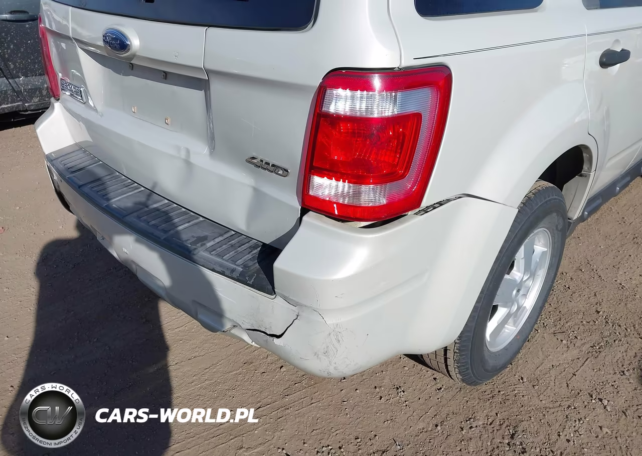 2008 Ford Escape Xlt VIN:1FMCU93148KB00981 - 17