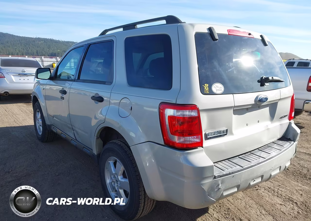 2008 Ford Escape Xlt VIN:1FMCU93148KB00981 - 3