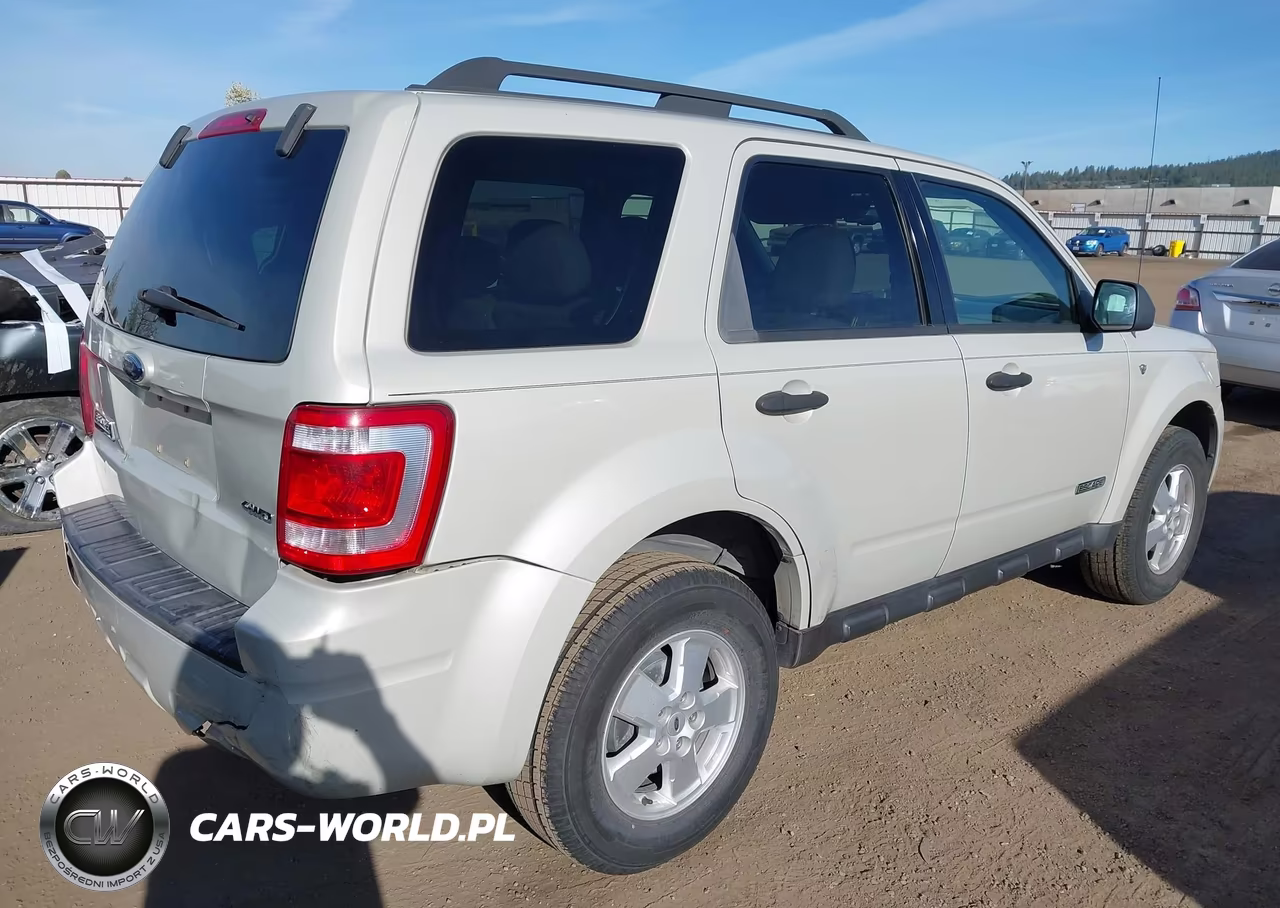 2008 Ford Escape Xlt VIN:1FMCU93148KB00981 - 4