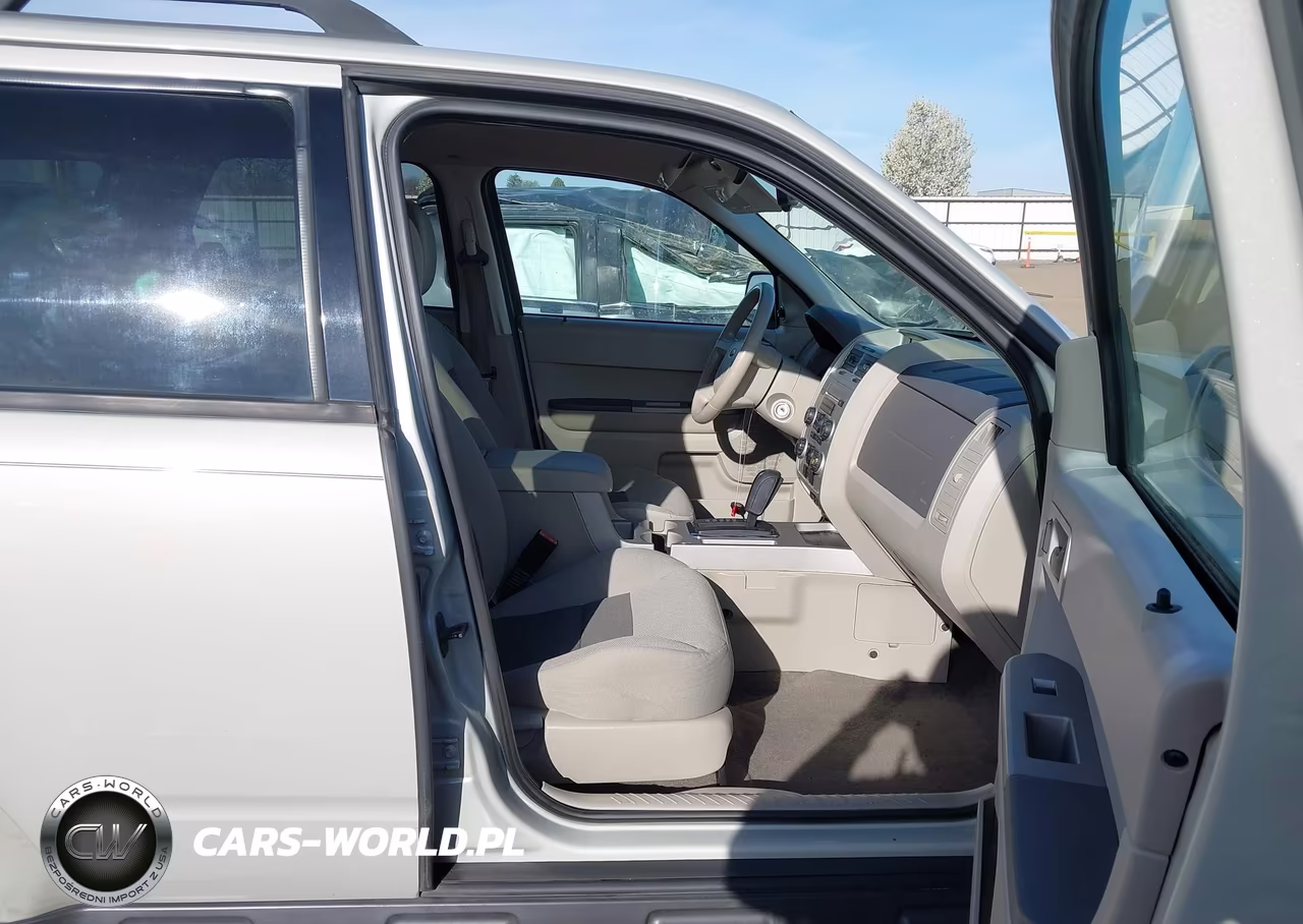 2008 Ford Escape Xlt VIN:1FMCU93148KB00981 - 5