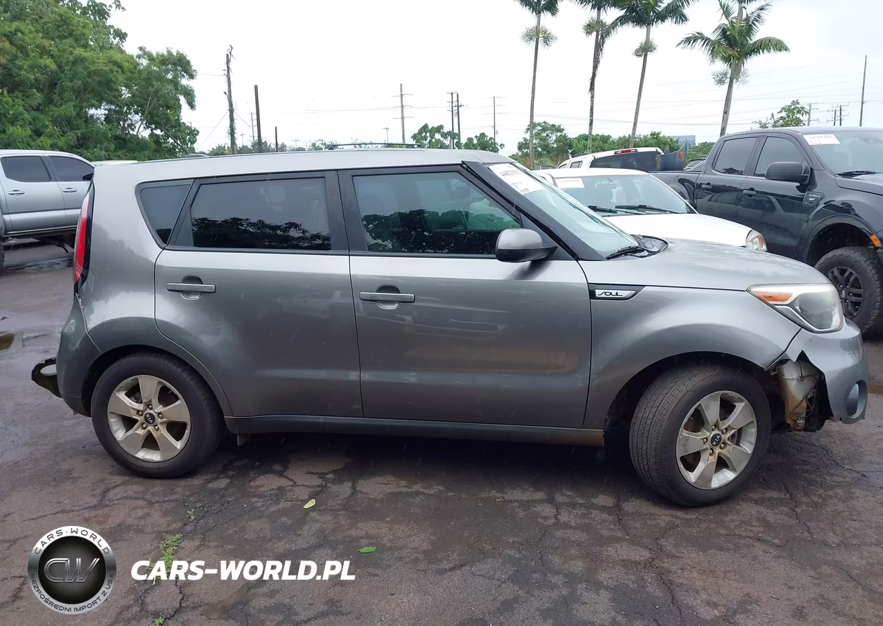 2018 Kia Soul VIN:KNDJN2A20J7579338 - 14