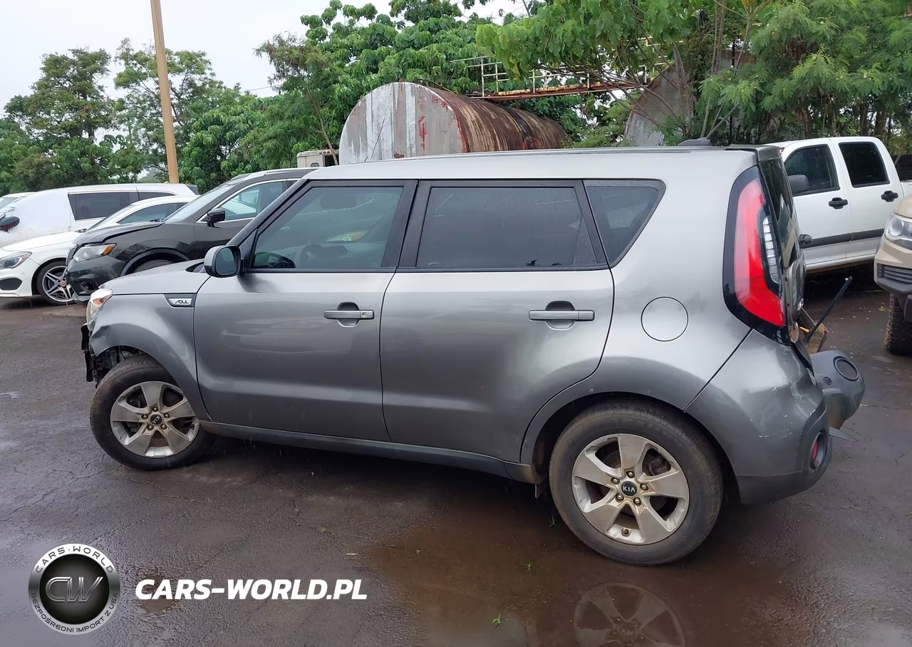 2018 Kia Soul VIN:KNDJN2A20J7579338 - 15