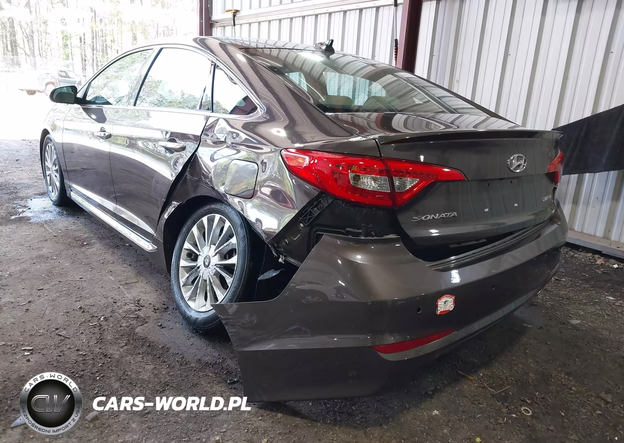2015 Hyundai Sonata Limited VIN:5NPE34AF5FH173905 - 3