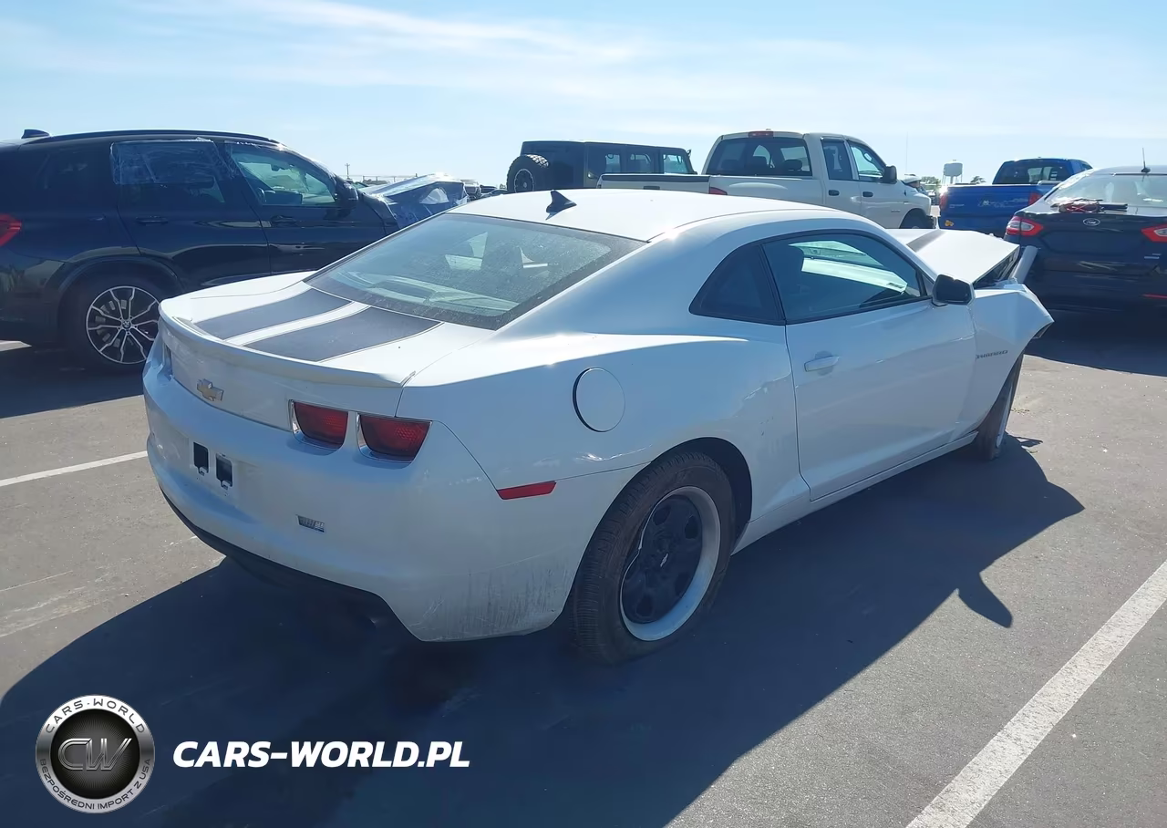 2013 Chevrolet Camaro 2Ls VIN:2G1FA1E37D9241638 - 4