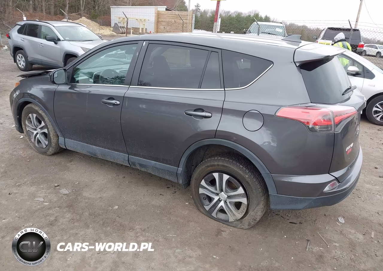 2017 Toyota Rav4 Le VIN:2T3BFREV0HW686581 - 3