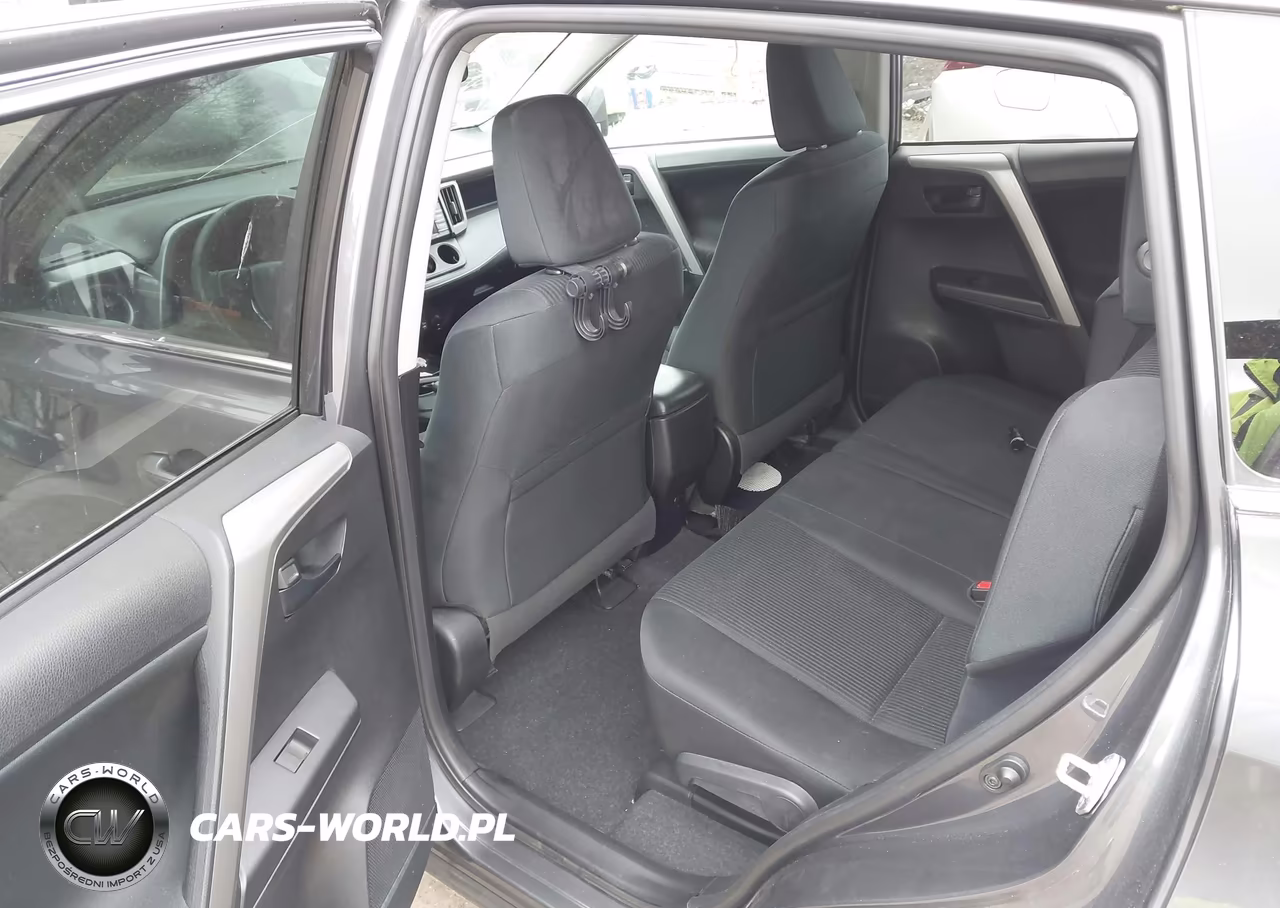 2017 Toyota Rav4 Le VIN:2T3BFREV0HW686581 - 8