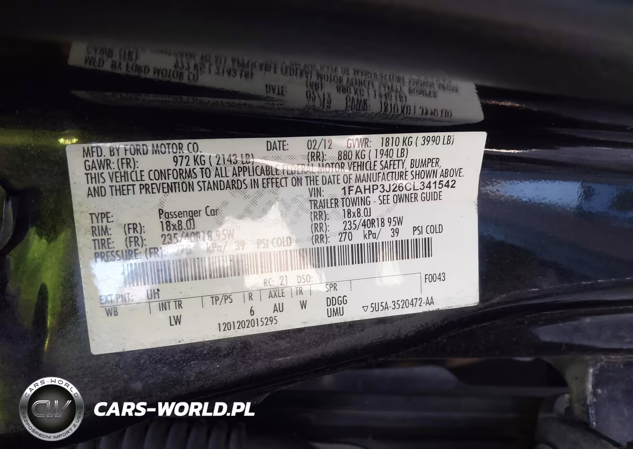 2012 Ford Focus Titanium VIN:1FAHP3J26CL341542 - 9
