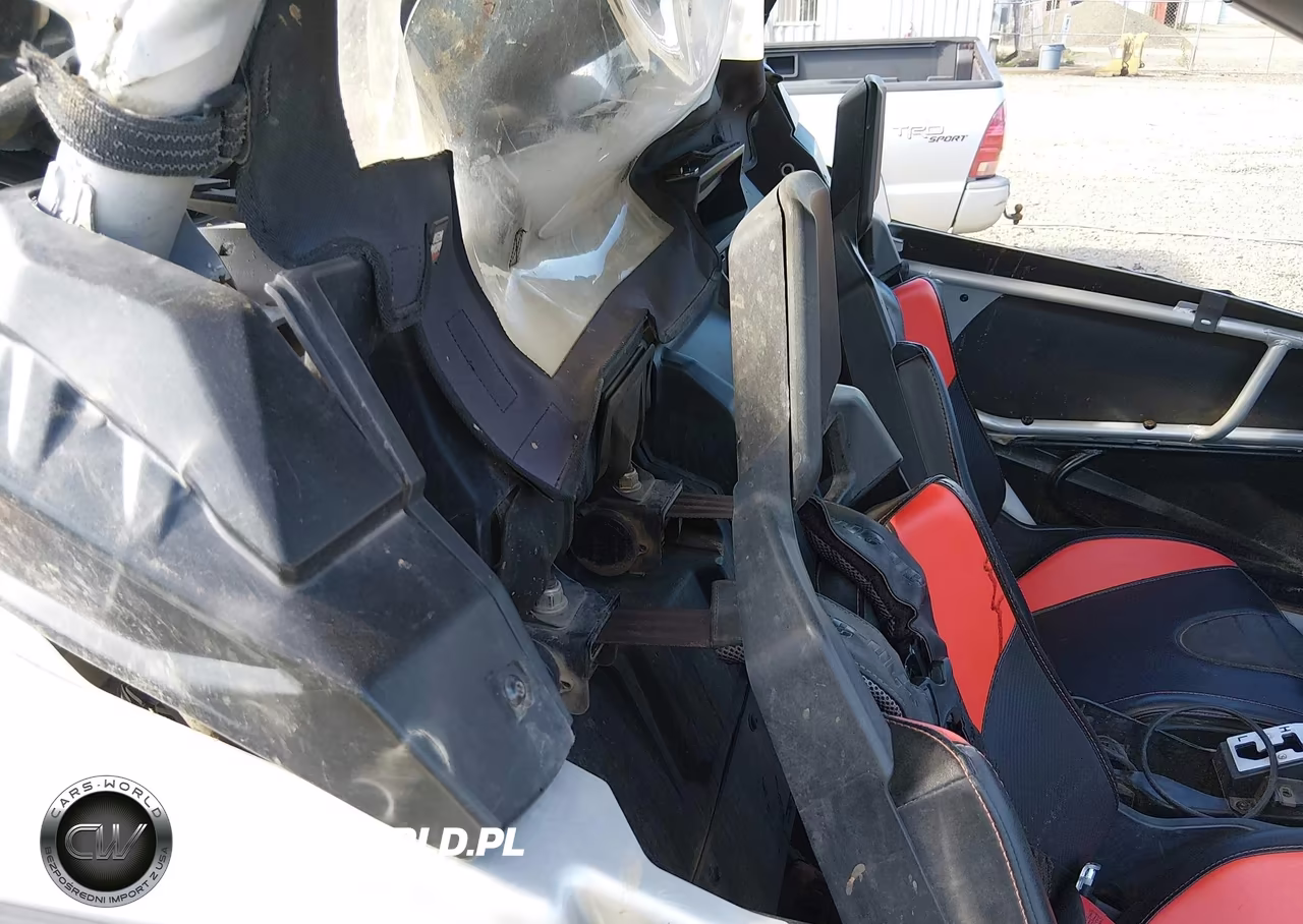 2019 Can-Am Maverick X3 X Rs Turbo R VIN:3JBVXAW20KK000658 - 8