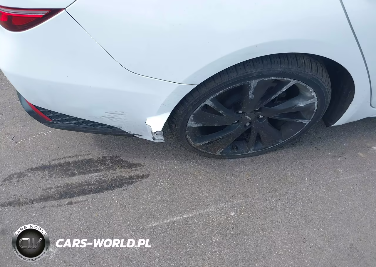 2023 Genesis G70 2.0T Rwd VIN:KMTG34TAXPU115100 - 18
