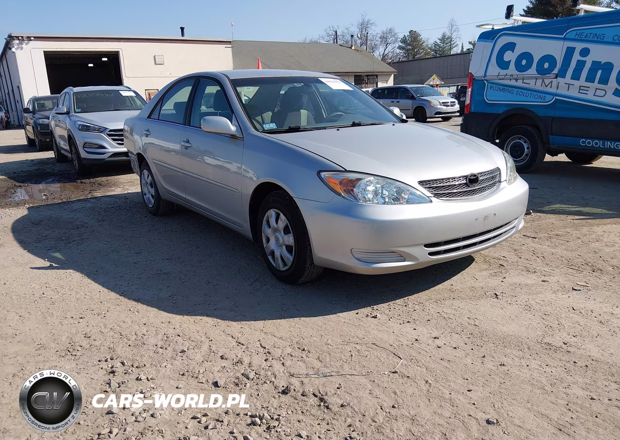 2004 Toyota Camry Le – zdjęcie 1 z 12