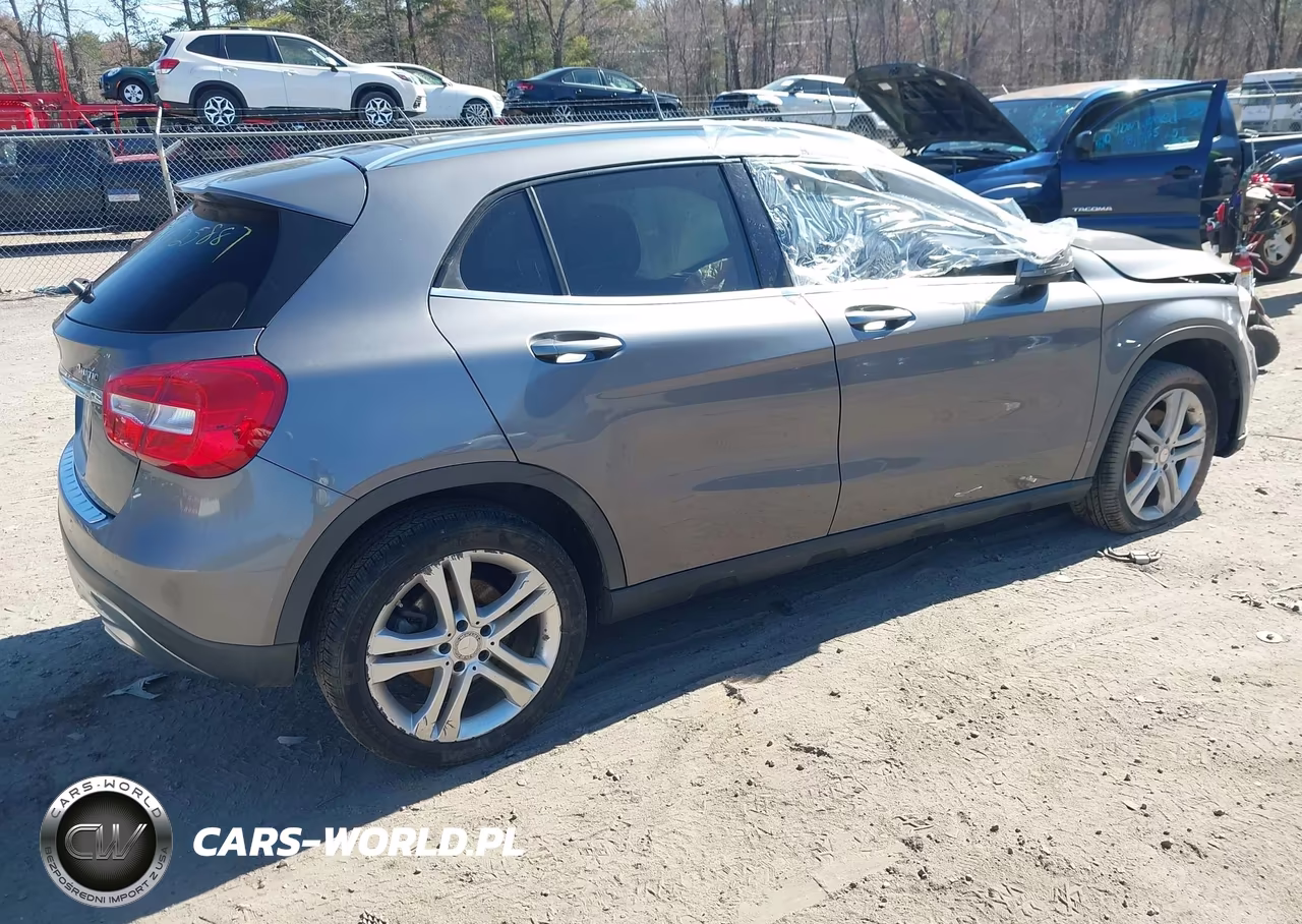2017 Mercedes-Benz Gla 250 4Matic VIN:WDCTG4GB1HJ353113 - 4