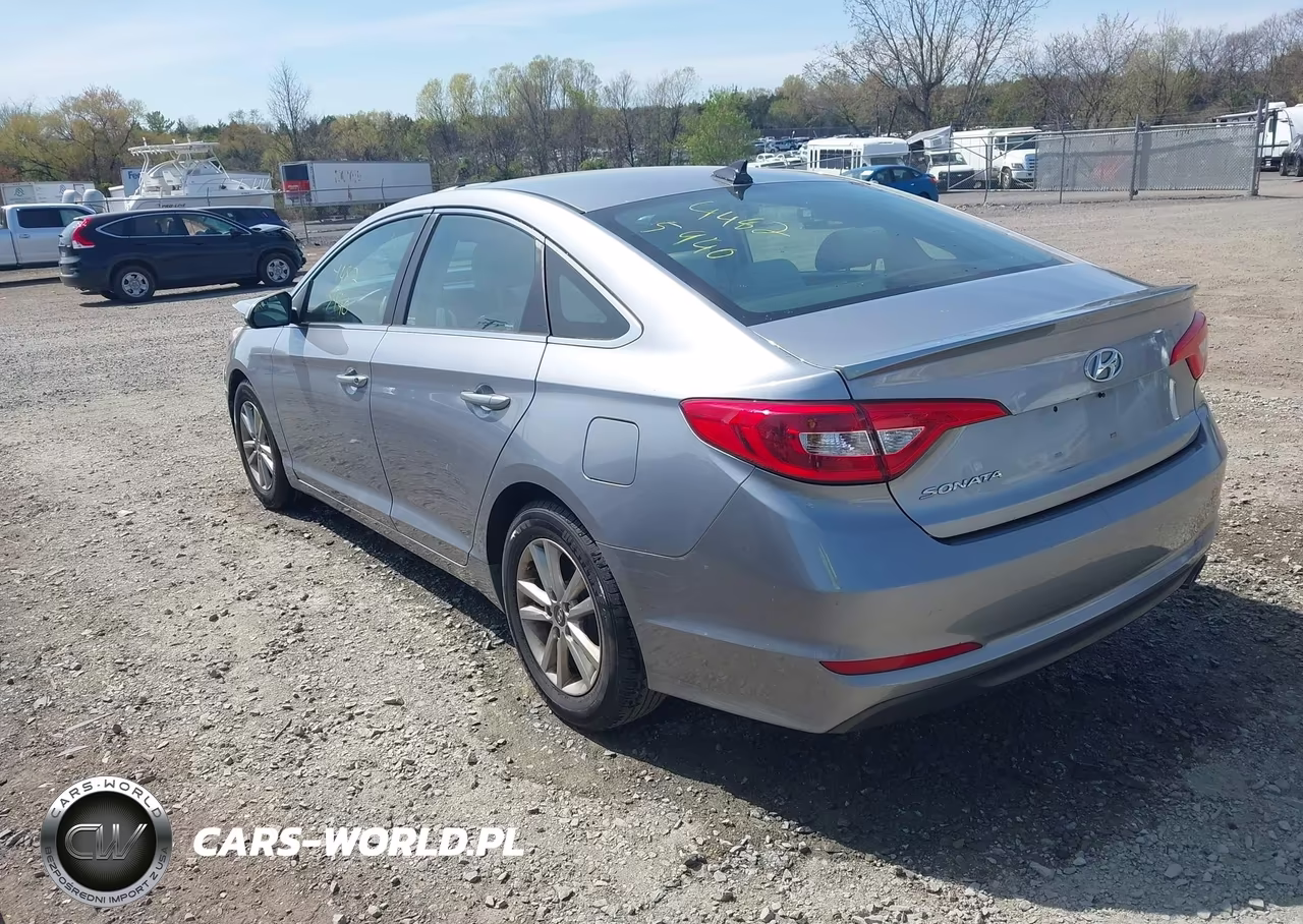 2016 Hyundai Sonata Se VIN:5NPE24AF5GH370108 - 3