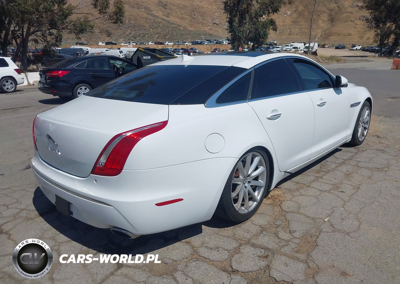 2013 Jaguar Xj VIN:SAJWA1C78D8V56538 - 4