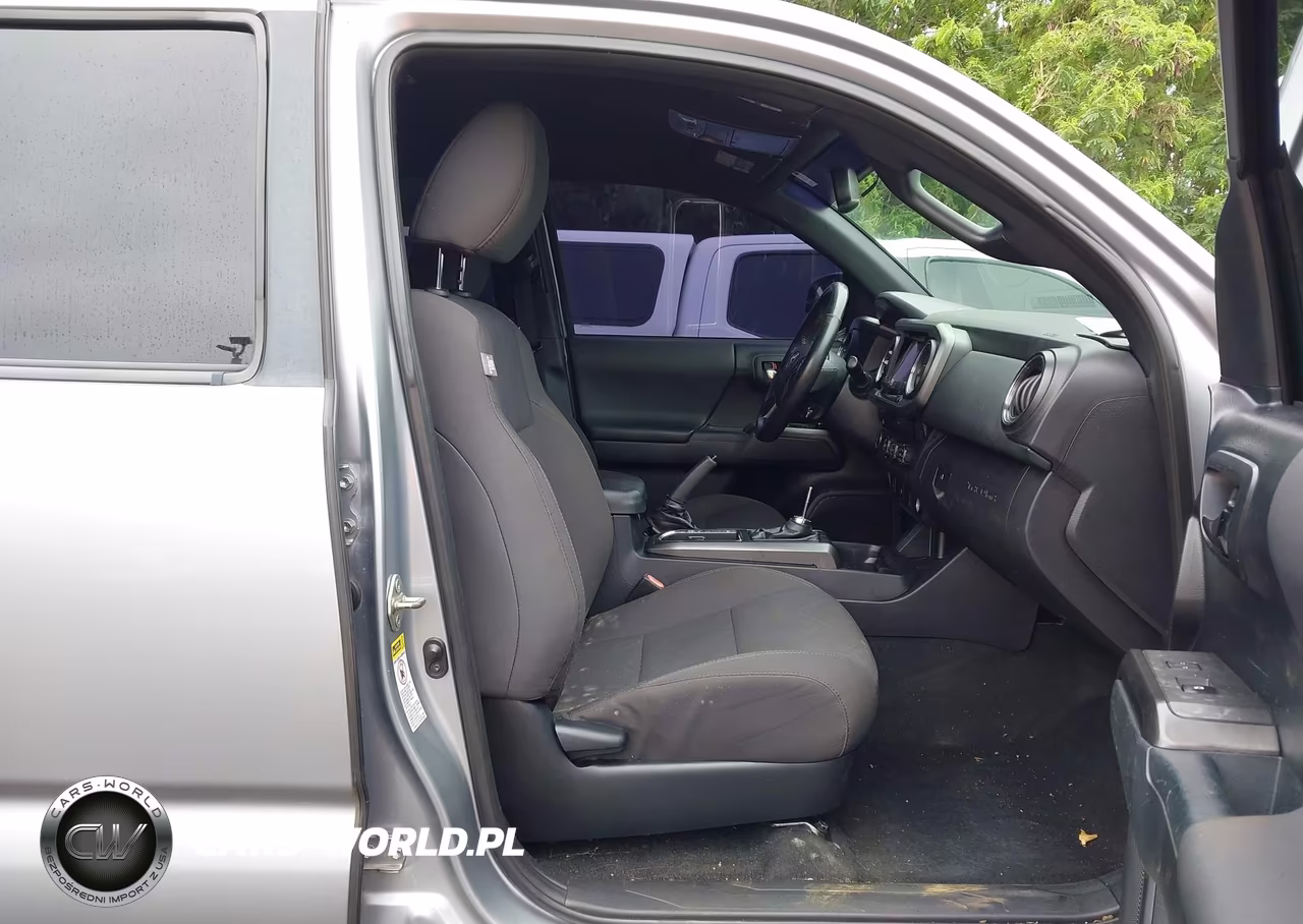 2017 Toyota Tacoma Sr5 V6 VIN:3TMAZ5CN8HM037403 - 5