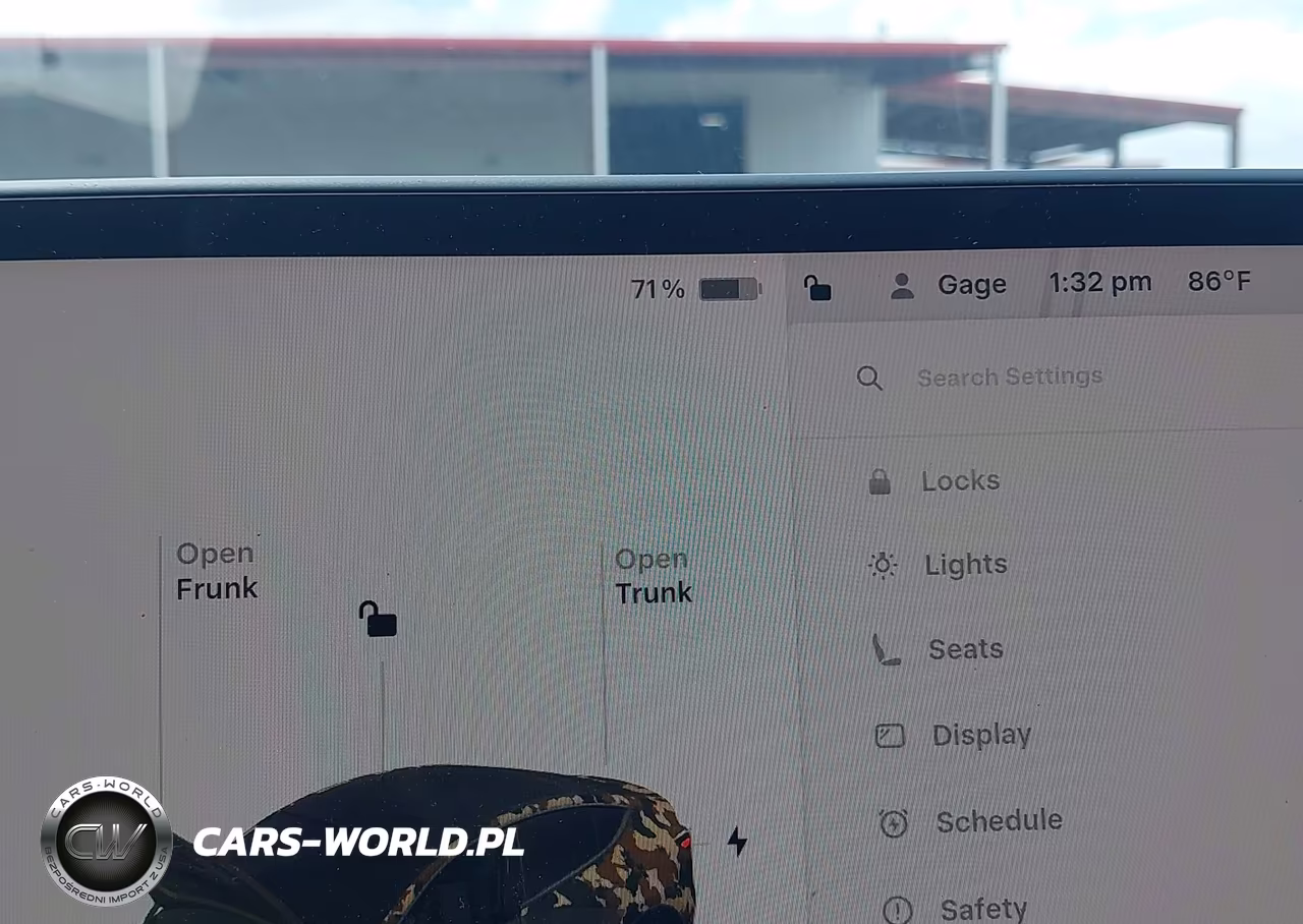 2020 Tesla Model Y VIN:5YJYGDEF0LF004803 - 16