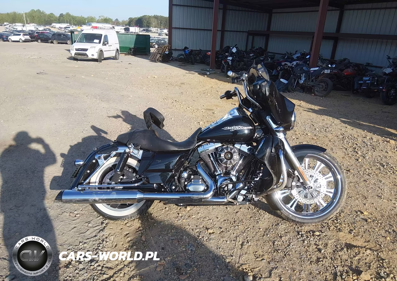 2013 Harley-Davidson Flhx Street Glide VIN:1HD1KBM15DB638704 - 13