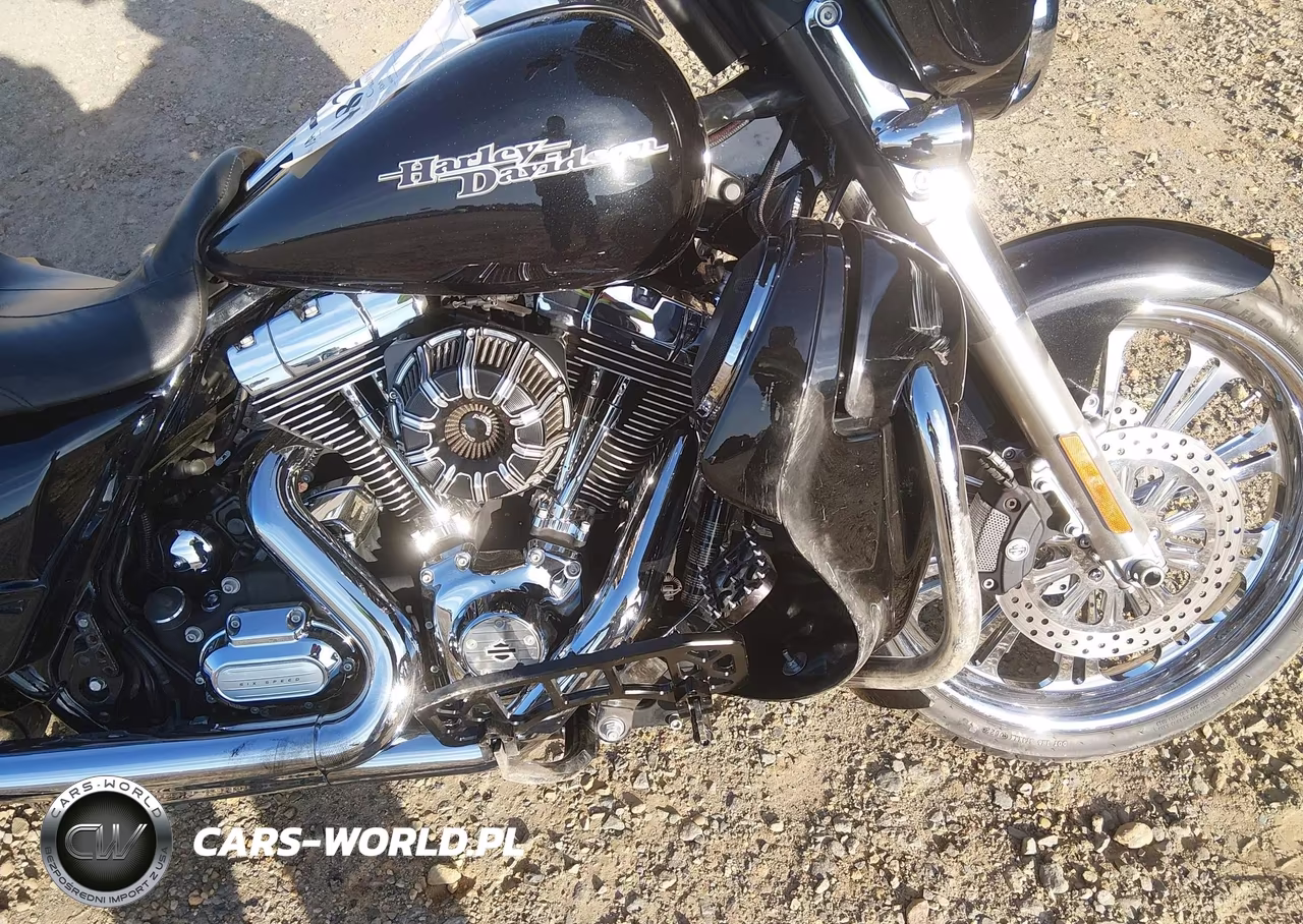 2013 Harley-Davidson Flhx Street Glide VIN:1HD1KBM15DB638704 - 16