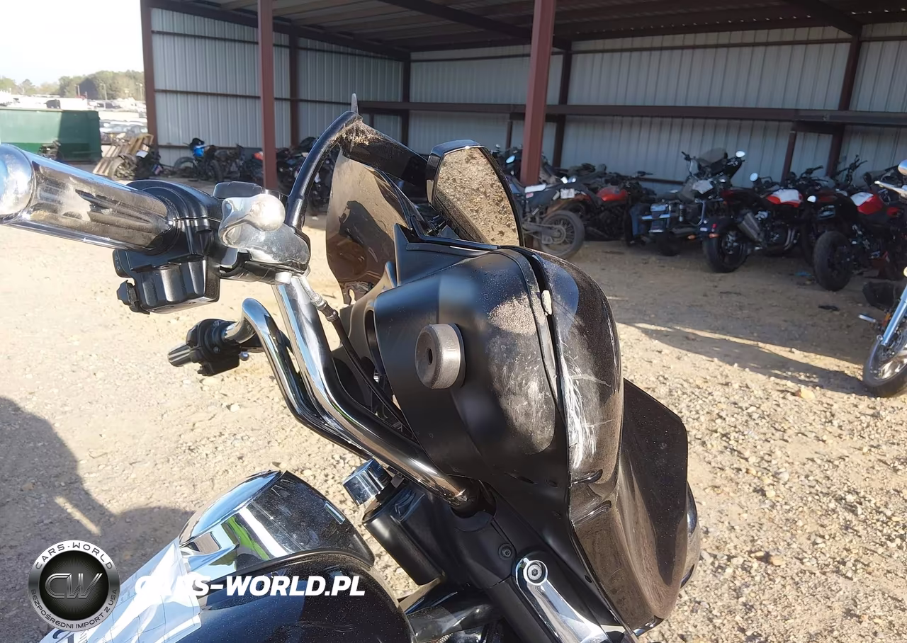2013 Harley-Davidson Flhx Street Glide VIN:1HD1KBM15DB638704 - 18