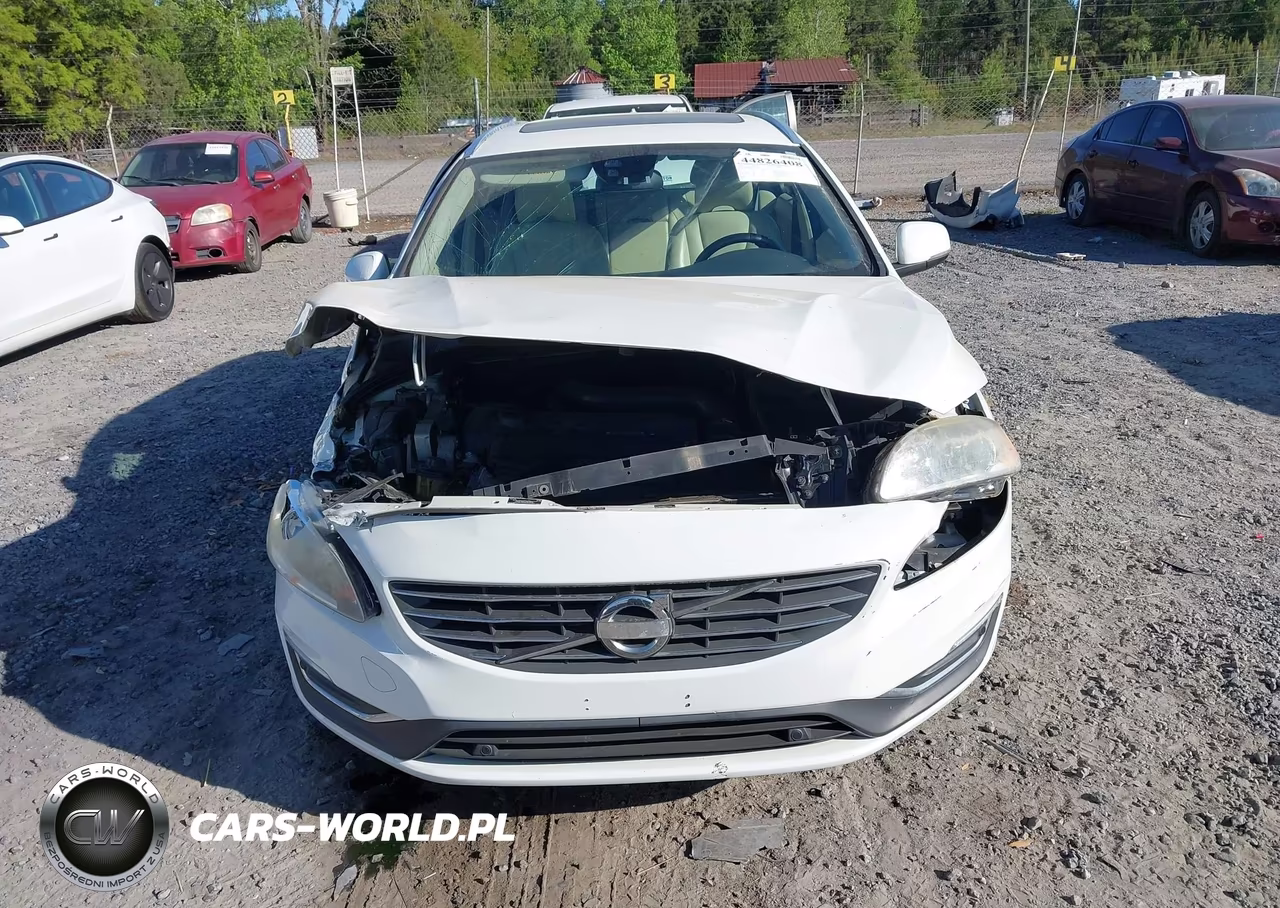2015 Volvo V60 T5 Platinum VIN:YV1612SD3F1193597 - 12