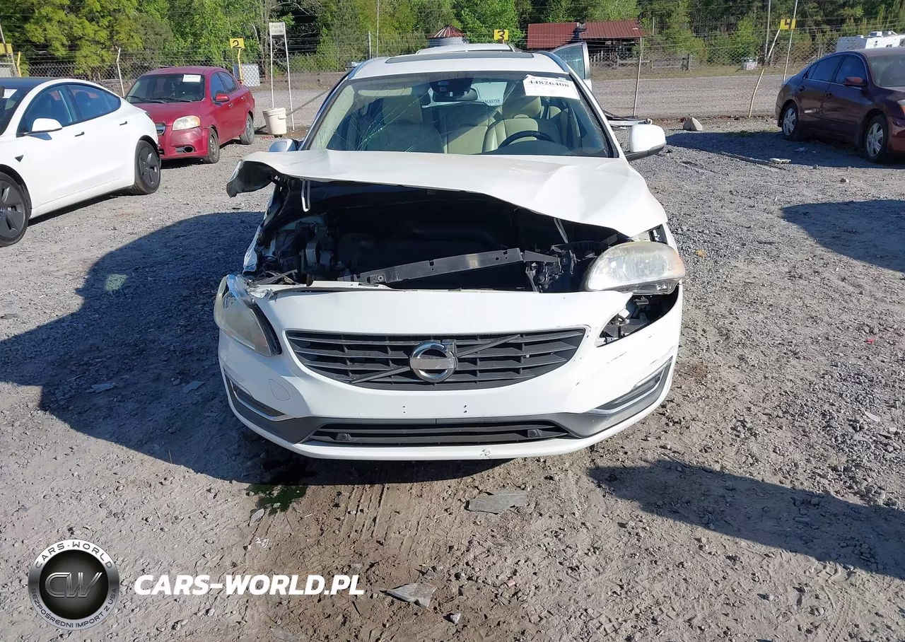 2015 Volvo V60 T5 Platinum VIN:YV1612SD3F1193597 - 6