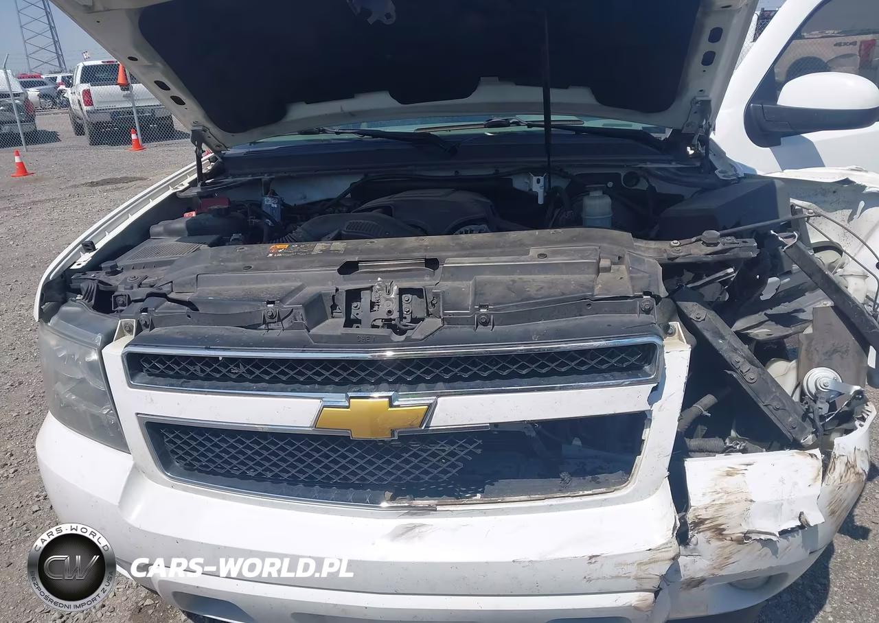 2013 Chevrolet Tahoe Lt VIN:1GNSCBE08DR295748 - 10