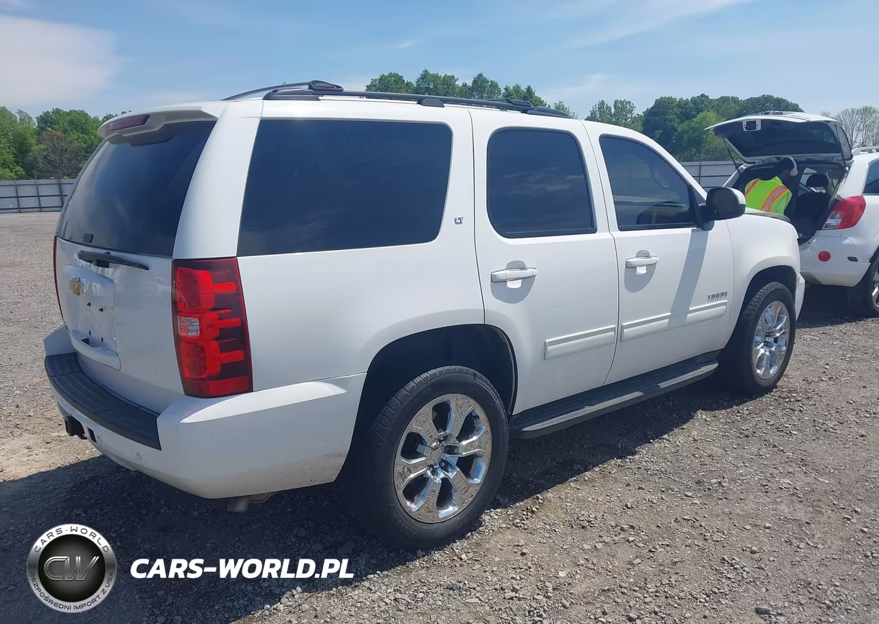 2013 Chevrolet Tahoe Lt VIN:1GNSCBE08DR295748 - 4