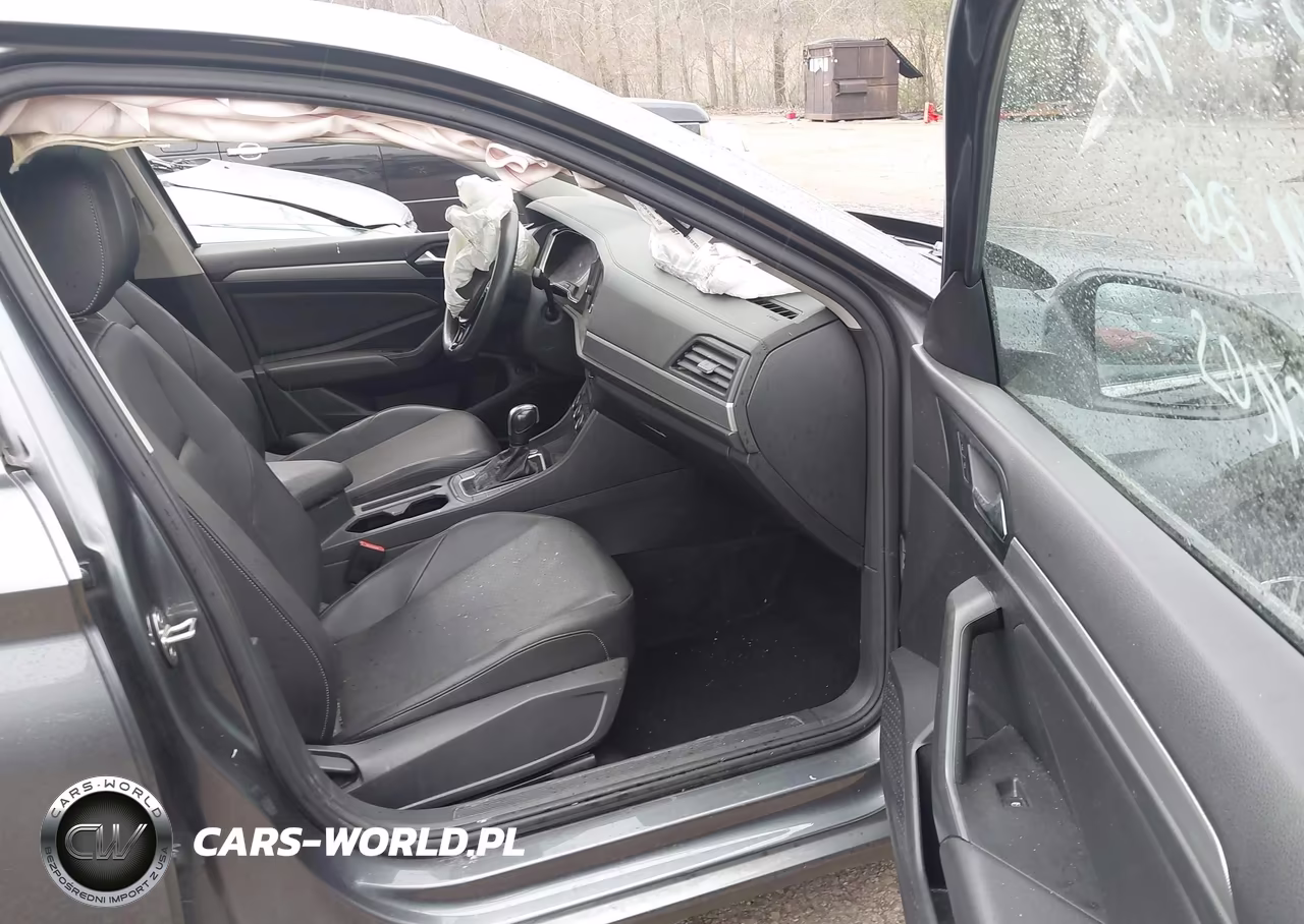 2020 Volkswagen Jetta VIN:3VWCB7BU3LM026199 - 5