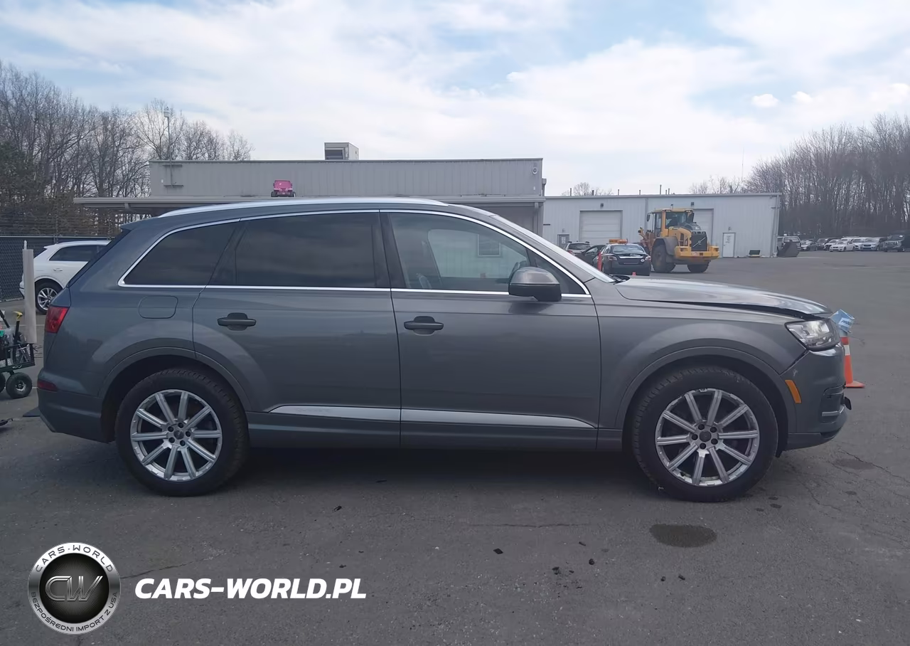 2017 Audi Q7 3.0T Premium VIN:WA1LAAF75HD016620 - 14