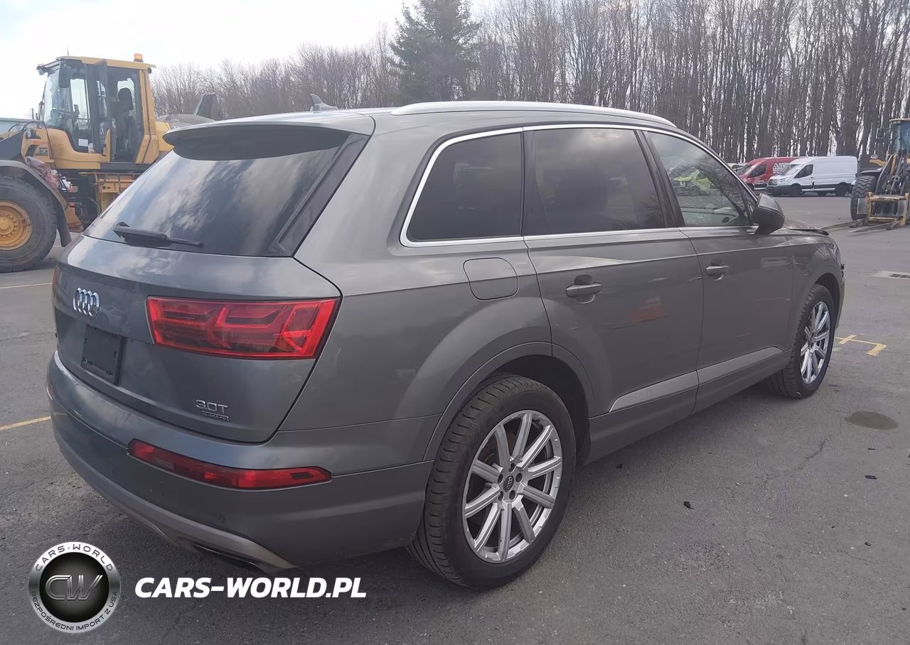 2017 Audi Q7 3.0T Premium VIN:WA1LAAF75HD016620 - 4